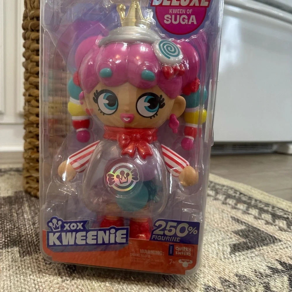 New XOX Kweenie Deluxe Kween of Suga 11